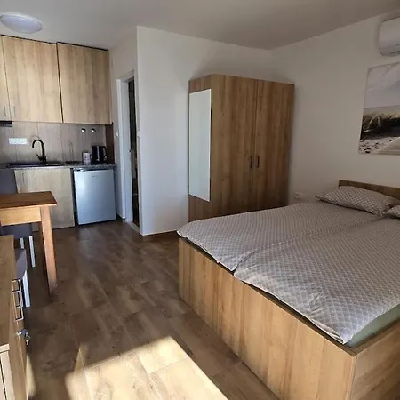 Apartment Relax Seline, Na Plazi-on The