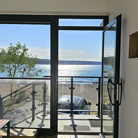 Relax Seline, Na Plazi-on The Lejlighed Seline