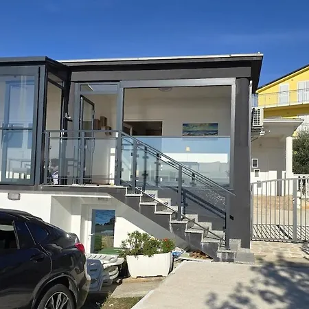 Relax Seline, Na Plazi-on The *